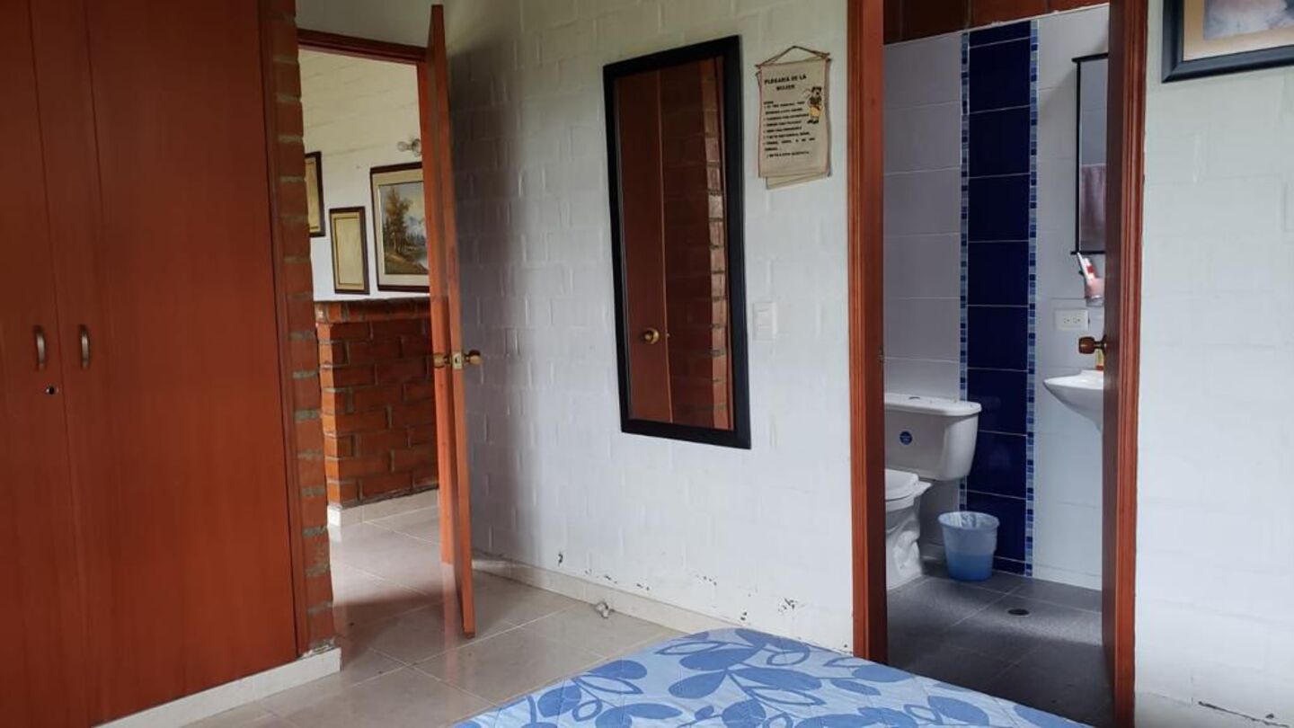 WhatsApp Image 2025-12-11 at 9.29.15 PM (2)